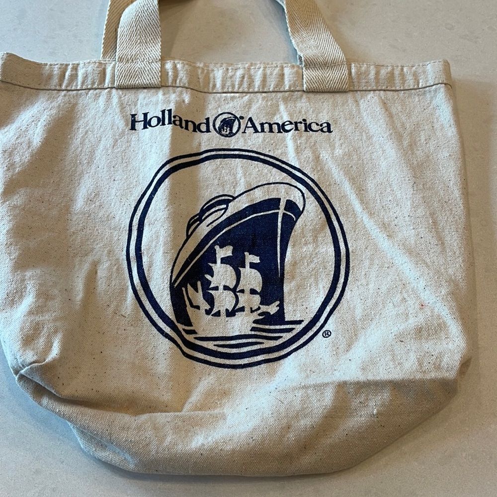 Holland America cruise vintage tote. Super cute and clean.
